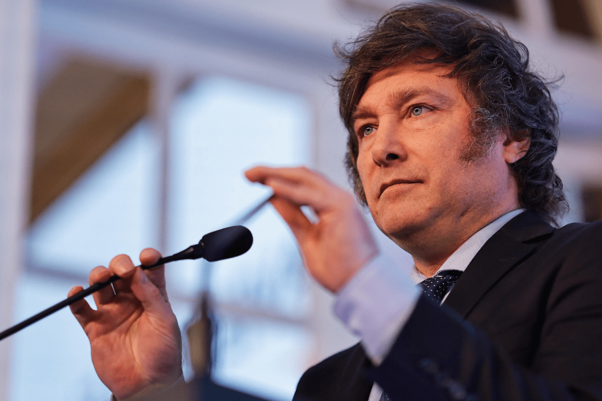 El Gobierno de Javier Milei derogó este lunes 69 normas para disminuir la burocracia,