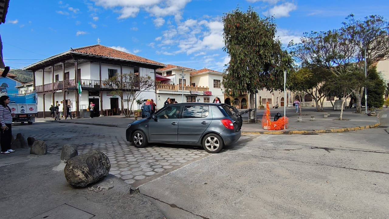 Un tamo de la calle Las Herrerías se reabrió tras un proceso de colocación de nuevo adocreto. /Cortesía