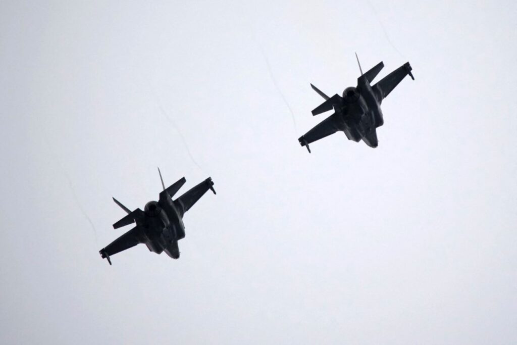 001202996W thumbnail