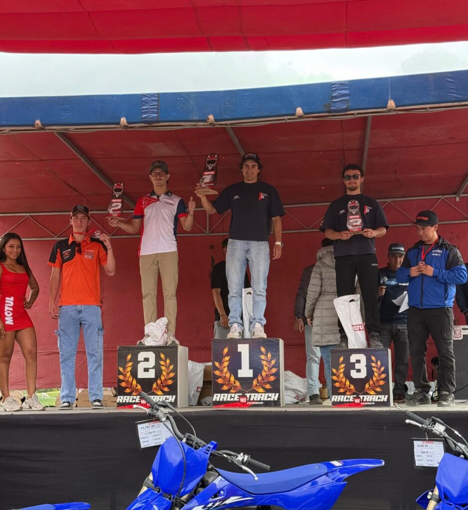 El podio de la categoría MX1A thumbnail