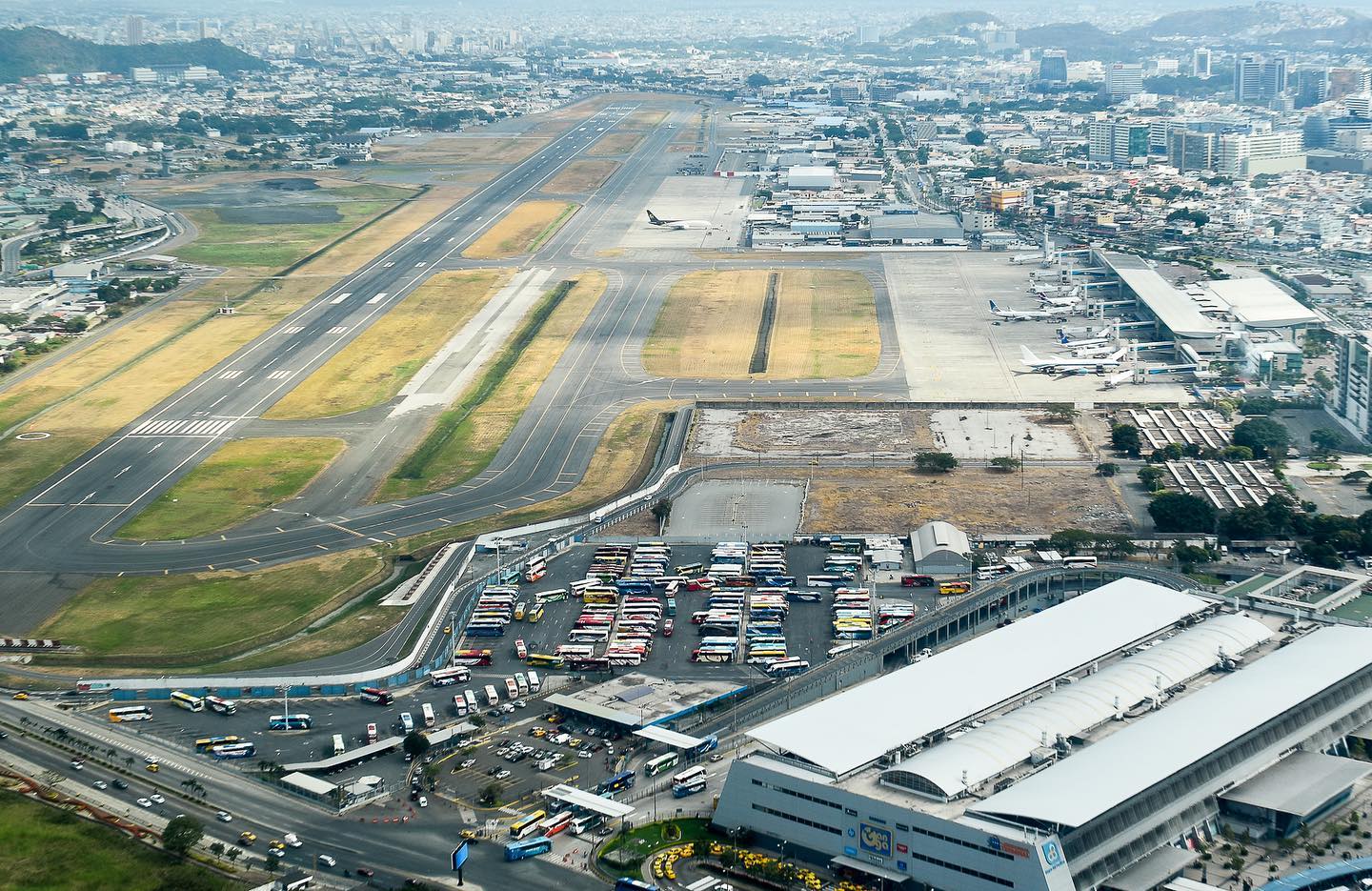 La administración del Aeropuerto de Guayaquil José Joaquín de Olmedo prevé un mantenimiento este mes de septiembre. /Foto Aeropuerto de Guayaquil