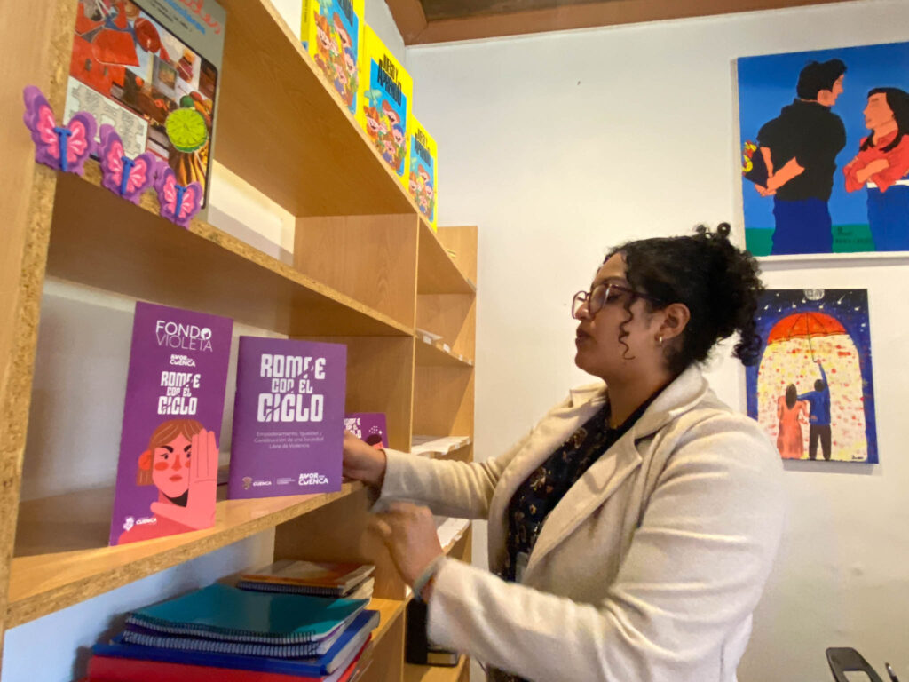 Fondo Violeta Cuenca thumbnail