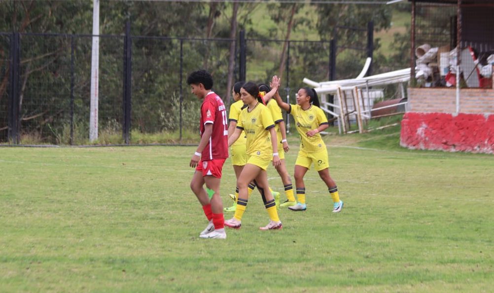 Carneras UPS-Santa Ana FC.