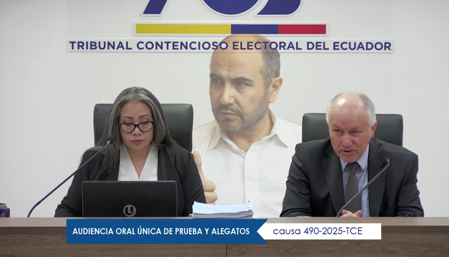 La audiencia contra Juan Cristóbal Lloret se desarrolla en el Tribunal Contencioso Electora (TCE), en Quito. /Captura del video